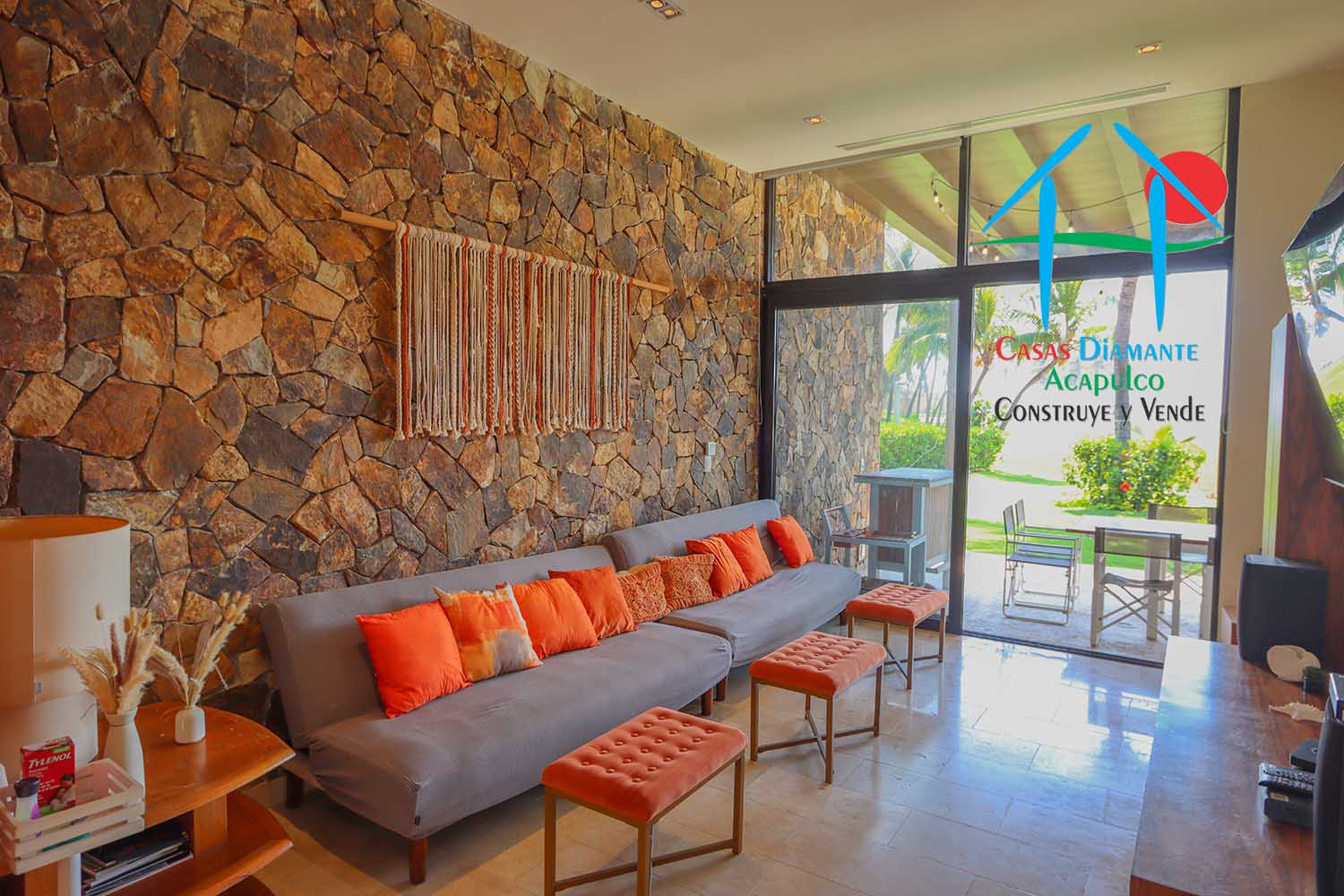 Delta 6 - Sala de televisión 1